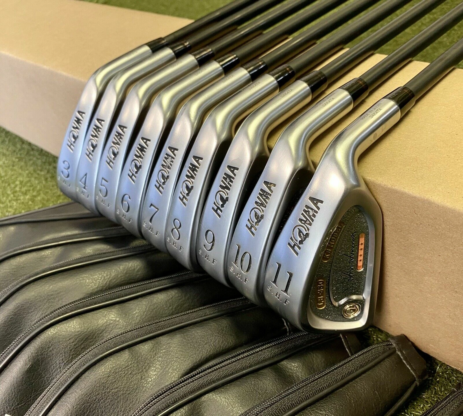 Used RH Honma LB-280 KB Model 24K 4 Star 3-11 R-1 Regular Graphite Golf Set 4 Used RH Honma LB-280 KB Model 24K 4 Star 3-11 R-1 Regular Graphite Golf Set - Image 2