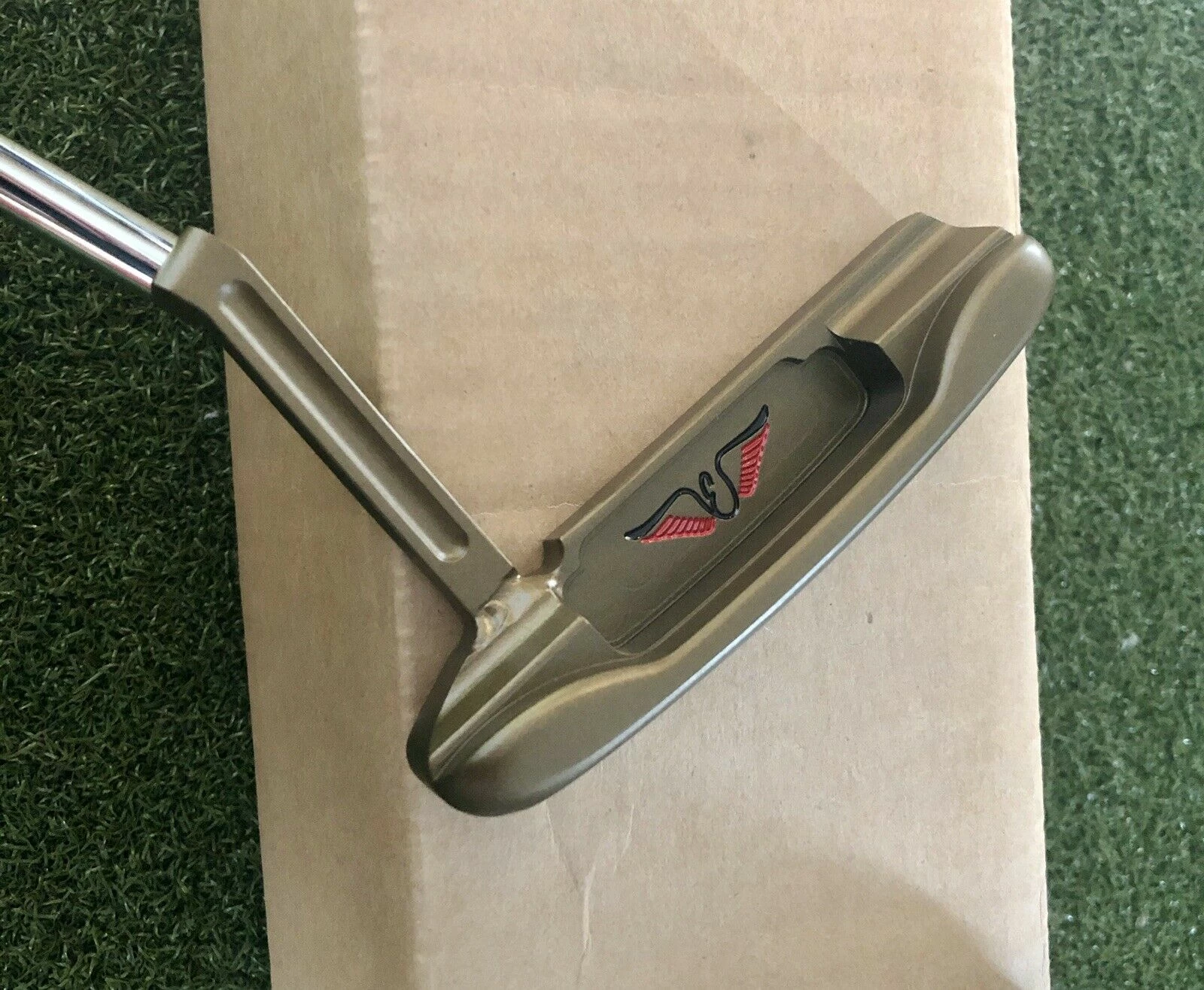 Used Right Handed Edel Workbench Custom Weld Neck 34″ Putter Steel Golf Club 10 Used Right Handed Edel Workbench Custom Weld Neck 34″ Putter Steel Golf Club - Image 8