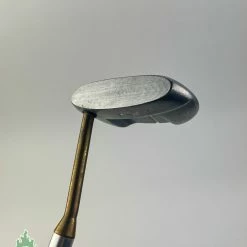 Right Handed DogLeg Right Hog Mallet Model 1004R Milled 44″ Putter Golf Club 22 Right Handed DogLeg Right Hog Mallet Model 1004R Milled 44″ Putter Golf Club -Callaway Club Shop IMG 0451