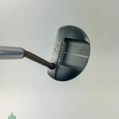 Right Handed DogLeg Right Hog Mallet Model 1004R Milled 44″ Putter Golf Club 19 Right Handed DogLeg Right Hog Mallet Model 1004R Milled 44″ Putter Golf Club -Callaway Club Shop IMG 0454 1