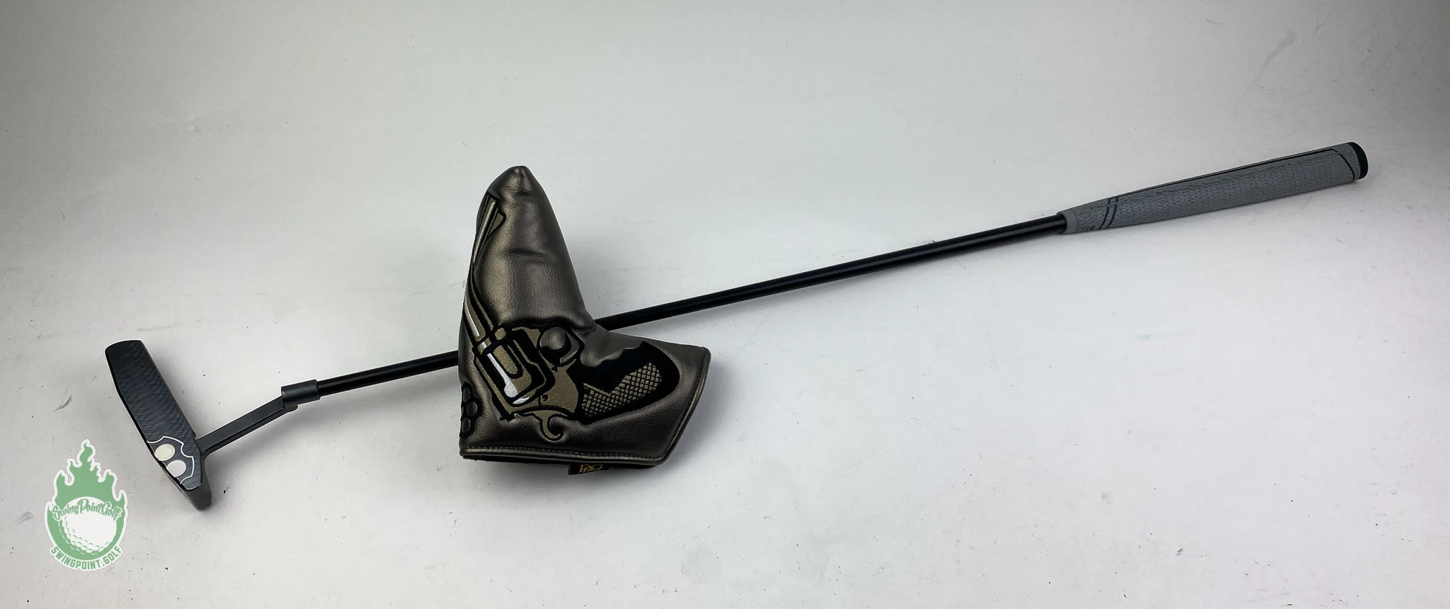 Used RH Carbon Putters Carbon Steel 45 Auto Bullet 34.5″ Putter Steel Golf Club 5 Used RH Carbon Putters Carbon Steel 45 Auto Bullet 34.5″ Putter Steel Golf Club - Image 3