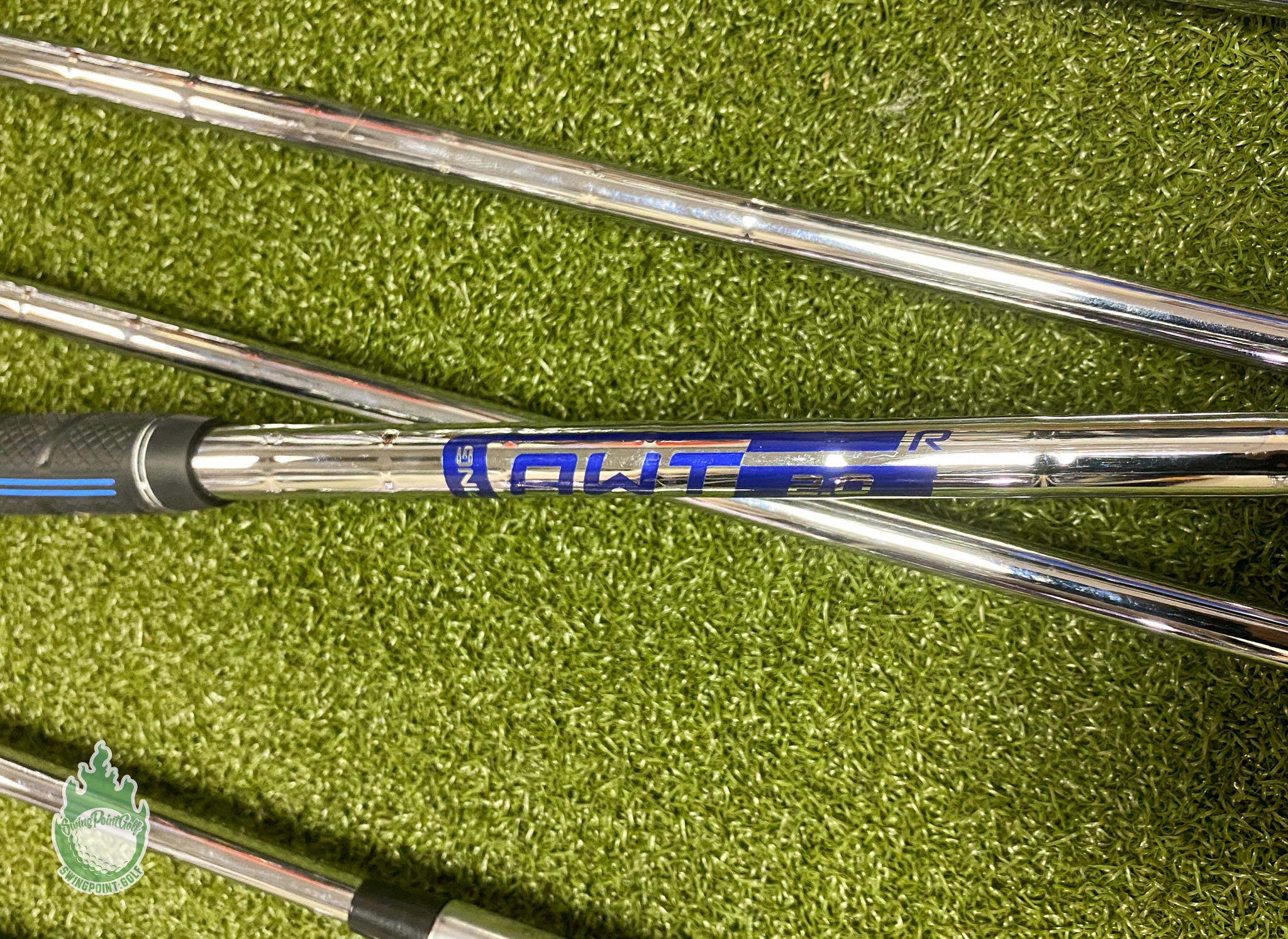 Used RH Ping Black Dot G410 Irons 5-PW/UW AWT 2.0 Regular Flex Steel Golf Set 11 Used RH Ping Black Dot G410 Irons 5-PW/UW AWT 2.0 Regular Flex Steel Golf Set - Image 9