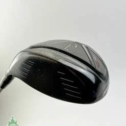 Used RH Titleist Golf 915 D3 9.5* Driver X-Stiff Flex Graphite Golf Club 17 Used RH Titleist Golf 915 D3 9.5* Driver X-Stiff Flex Graphite Golf Club -Callaway Club Shop IMG 3661
