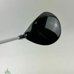 Used RH Titleist Golf 915 D3 9.5* Driver X-Stiff Flex Graphite Golf Club 21 Used RH Titleist Golf 915 D3 9.5* Driver X-Stiff Flex Graphite Golf Club -Callaway Club Shop IMG 3665