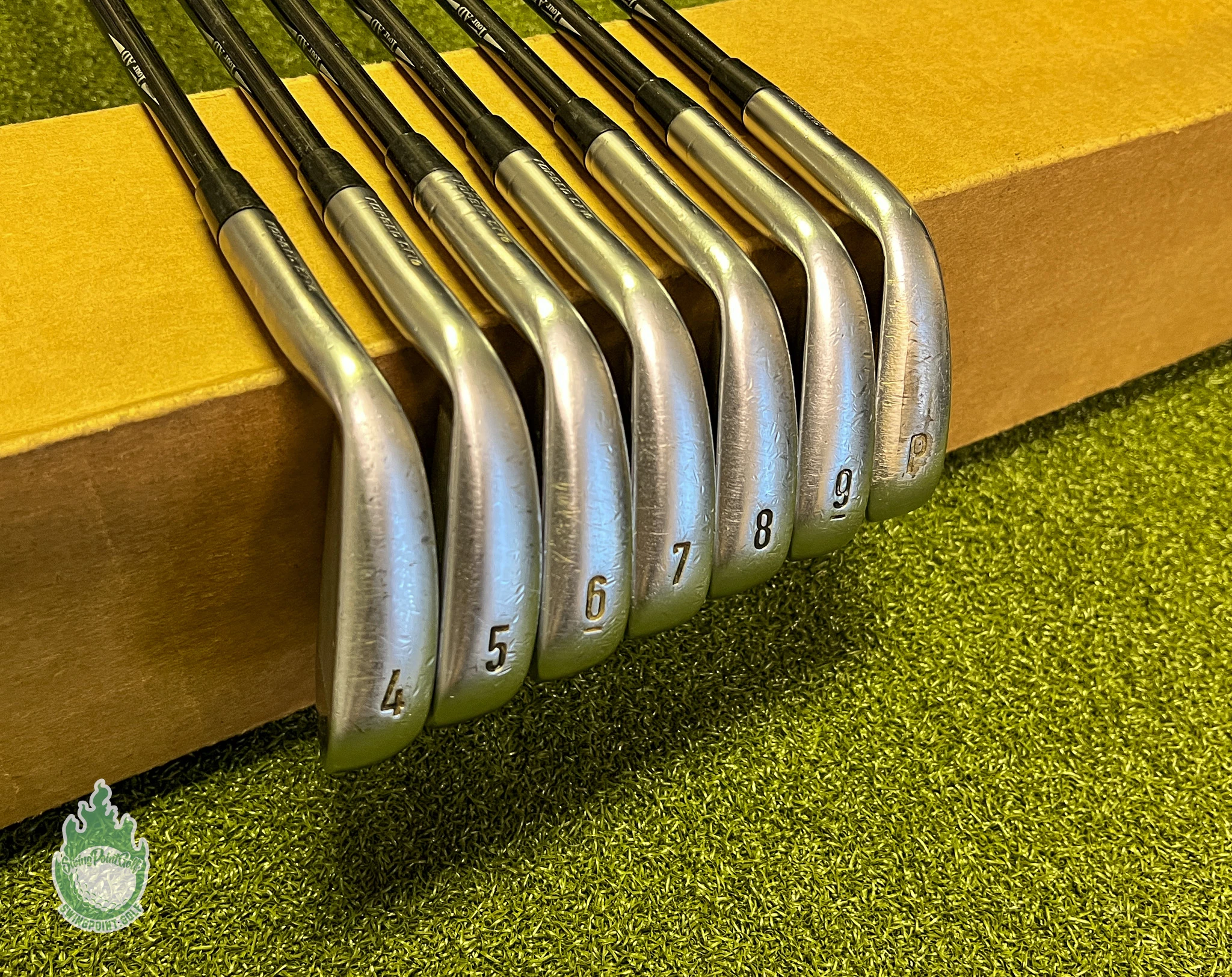 Used Callaway APEX Forged CF16 Irons 4-PW Tour AD 85g Regular Graphite Golf Set 4 Used Callaway APEX Forged CF16 Irons 4-PW Tour AD 85g Regular Graphite Golf Set - Image 2