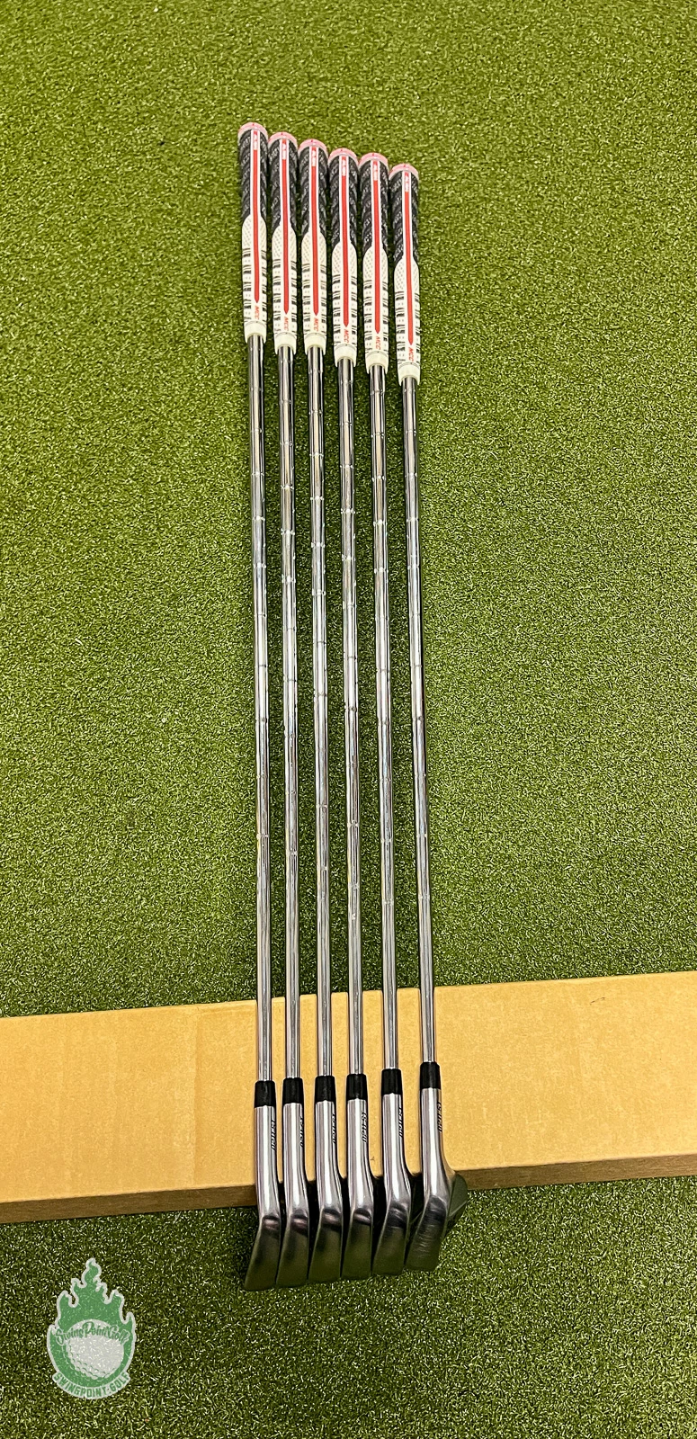 Used RH PXG 0211ST 3X Forged Irons 5-PW KBS Tour 130g X-Stiff Steel Golf Set 12 Used RH PXG 0211ST 3X Forged Irons 5-PW KBS Tour 130g X-Stiff Steel Golf Set - Image 10