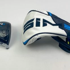 Tour Issued RH 2021 TaylorMade SIM 2 MAX Driver 8* HEAD ONLY Golf Club + Sign -Callaway Club Shop IMG 6557