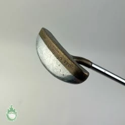 Used Right Handed Acushnet Bullseye Mallet 34″ Golf Putter Bullet Grip 22 Used Right Handed Acushnet Bullseye Mallet 34″ Golf Putter Bullet Grip -Callaway Club Shop IMG 6687 1
