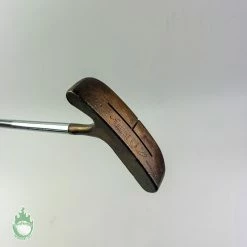Used Right Handed Acushnet Golf Bulls Eye Wide Flange 4-A 35″ Putter Golf Club 23 Used Right Handed Acushnet Golf Bulls Eye Wide Flange 4-A 35″ Putter Golf Club -Callaway Club Shop IMG 6720