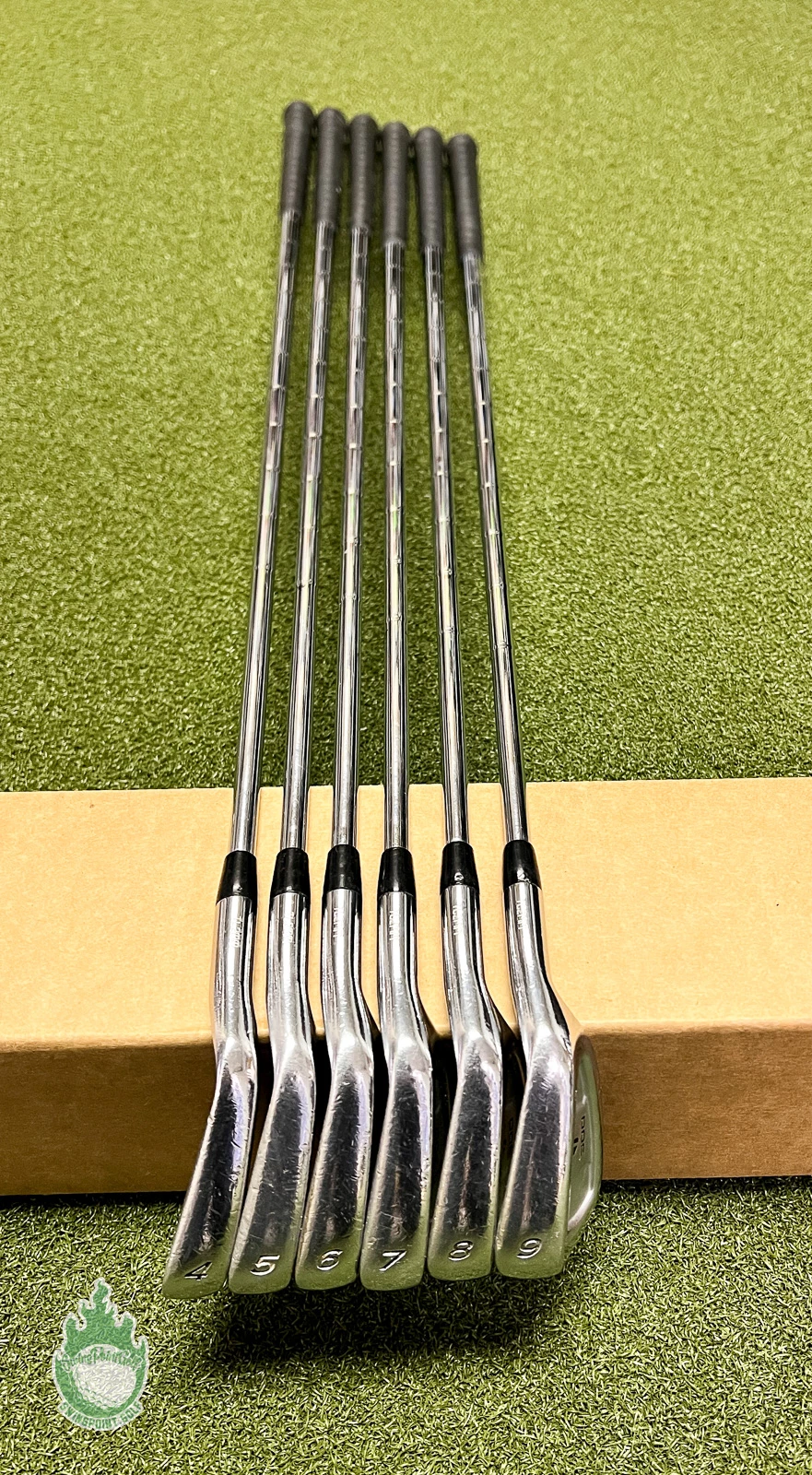 Used Tour Issue TaylorMade 300 Series Forged Irons 4-9 X-Stiff Steel Golf Set 5 Used Tour Issue TaylorMade 300 Series Forged Irons 4-9 X-Stiff Steel Golf Set - Image 3