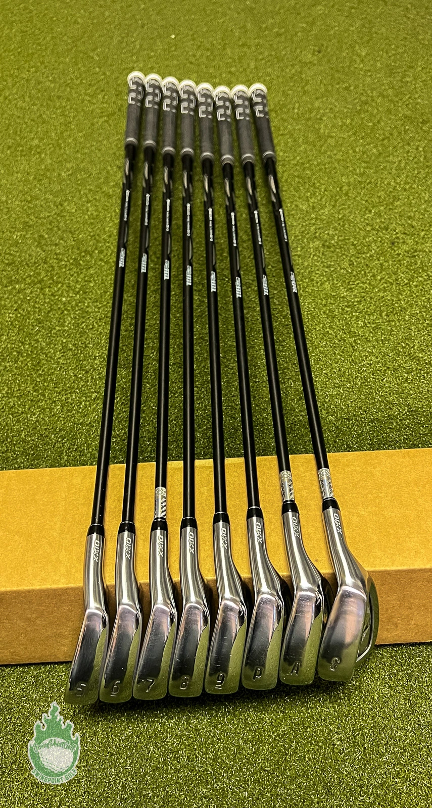 Used XXIO X Black Irons 5-PW/AW/SW AX-1 59g Stiff Flex Graphite Golf Club Set 13 Used XXIO X Black Irons 5-PW/AW/SW AX-1 59g Stiff Flex Graphite Golf Club Set - Image 11