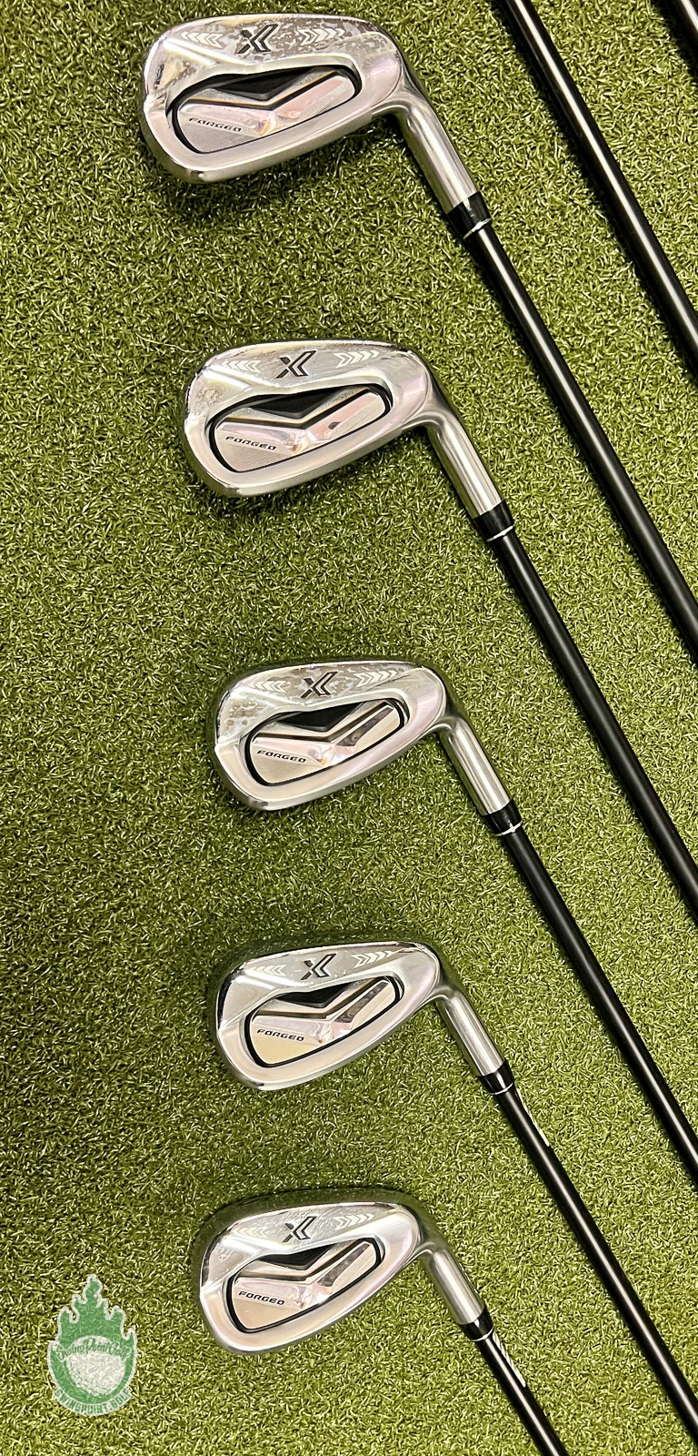 Used XXIO X Black Irons 5-PW/AW/SW AX-1 59g Stiff Flex Graphite Golf Club Set 10 Used XXIO X Black Irons 5-PW/AW/SW AX-1 59g Stiff Flex Graphite Golf Club Set - Image 8