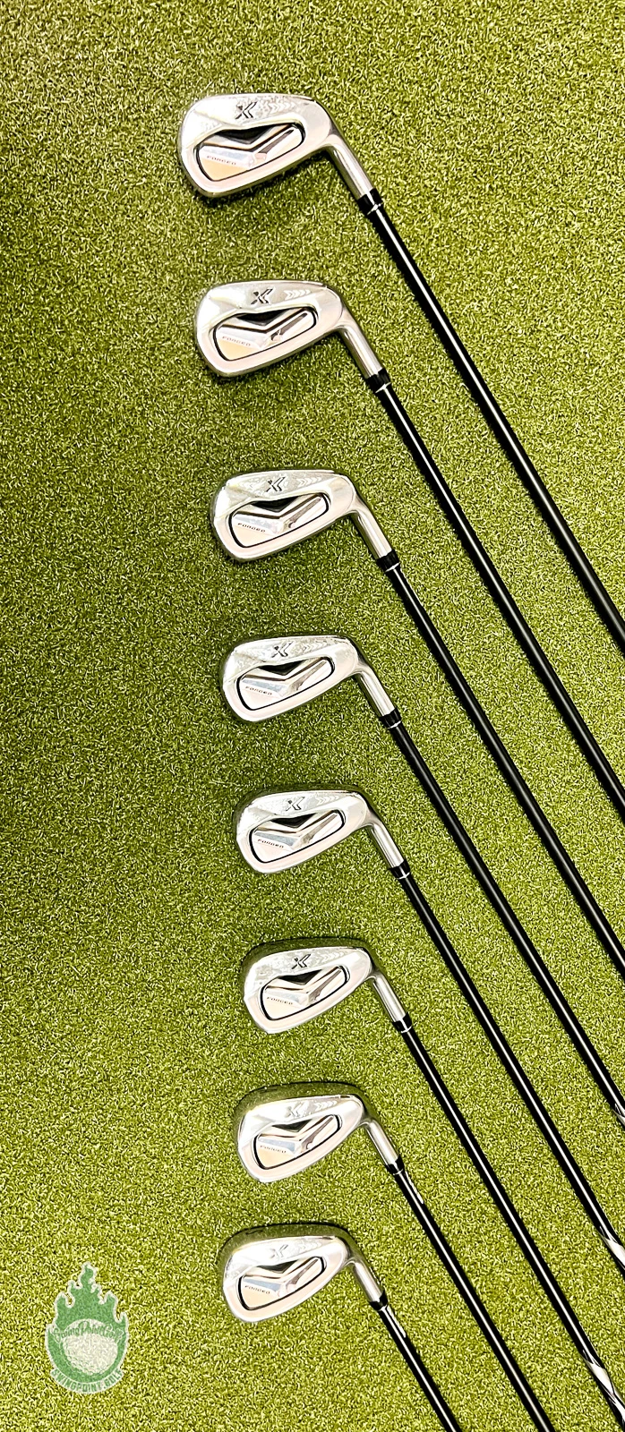 Used XXIO X Black Irons 5-PW/AW/SW AX-1 59g Stiff Flex Graphite Golf Club Set 9 Used XXIO X Black Irons 5-PW/AW/SW AX-1 59g Stiff Flex Graphite Golf Club Set - Image 7