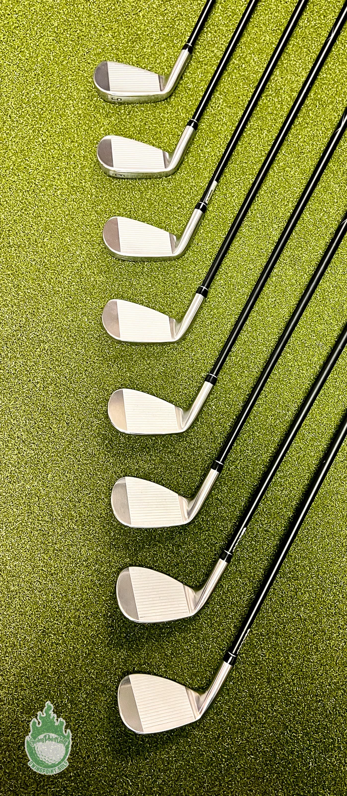 Used XXIO X Black Irons 5-PW/AW/SW AX-1 59g Stiff Flex Graphite Golf Club Set 6 Used XXIO X Black Irons 5-PW/AW/SW AX-1 59g Stiff Flex Graphite Golf Club Set - Image 4