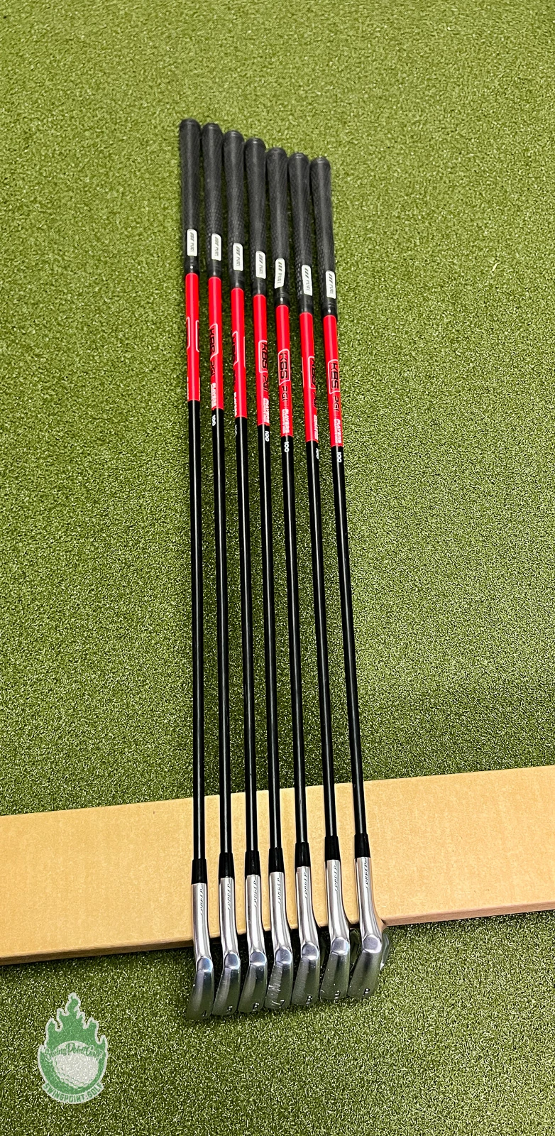 Used RH Srixon ZX7 Forged Irons 4-PW PGI 100 Stiff Flex Graphite Golf Club Set 6 Used RH Srixon ZX7 Forged Irons 4-PW PGI 100 Stiff Flex Graphite Golf Club Set - Image 4