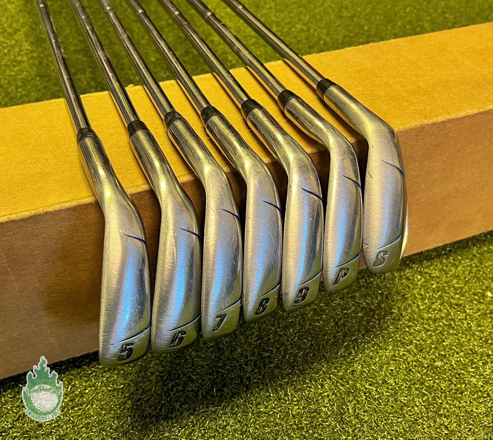 Used Right Handed Tour Edge Bazooka 360 Irons 5-PW/SW Uniflex Steel Golf Set 4 Used Right Handed Tour Edge Bazooka 360 Irons 5-PW/SW Uniflex Steel Golf Set - Image 2