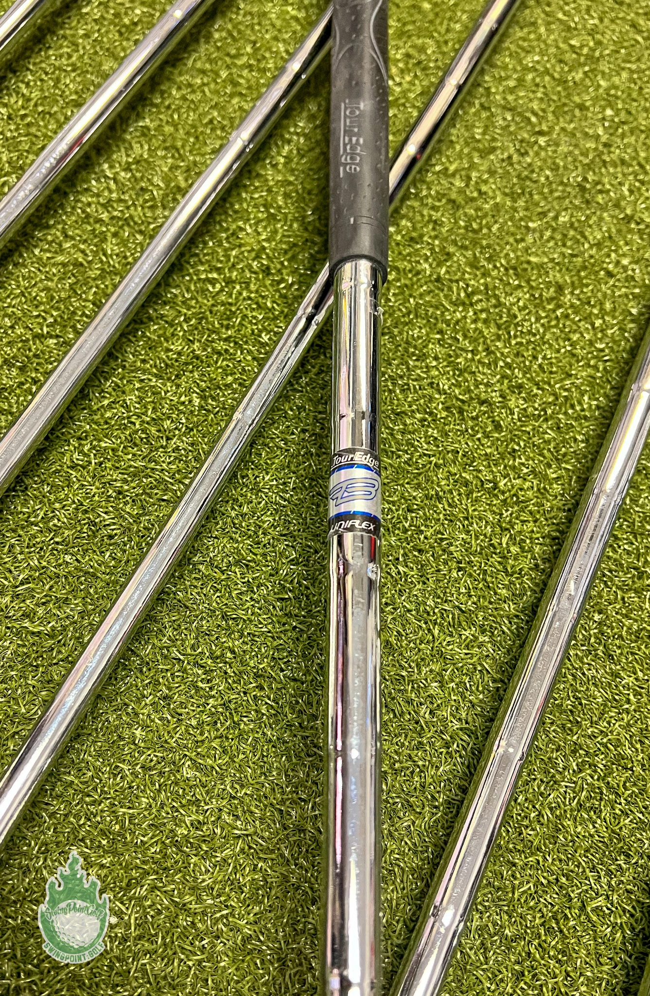 Used Right Handed Tour Edge Bazooka 360 Irons 5-PW/SW Uniflex Steel Golf Set 7 Used Right Handed Tour Edge Bazooka 360 Irons 5-PW/SW Uniflex Steel Golf Set - Image 5