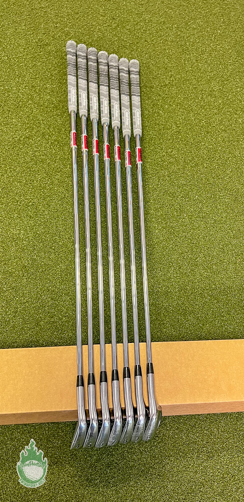 Used RH Titleist T100 Irons 4-PW $-Taper 125g Stiff Plus Flex Steel Golf Set 12 Used RH Titleist T100 Irons 4-PW $-Taper 125g Stiff Plus Flex Steel Golf Set - Image 10