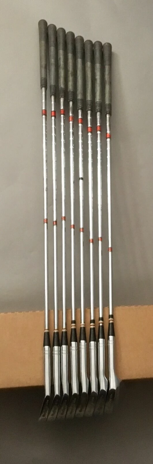 MacGregor Louise Suggs ST4 CF400 Irons 2-9 Soft Flex #4 Ladies Steel Golf Set 6 MacGregor Louise Suggs ST4 CF400 Irons 2-9 Soft Flex #4 Ladies Steel Golf Set - Image 4