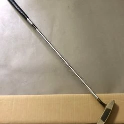 Used Right Handed Odyssey Dual Force 220 34″ Brass Putter Golf Club 23 Used Right Handed Odyssey Dual Force 220 34″ Brass Putter Golf Club -Callaway Club Shop Odyssey Dual Force 220 34 Brass Putter Golf Club 193154467453 11
